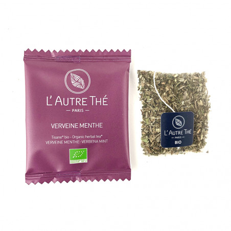 Tisane en mousseline individuelle : verveine, menthe et mélisse bio.